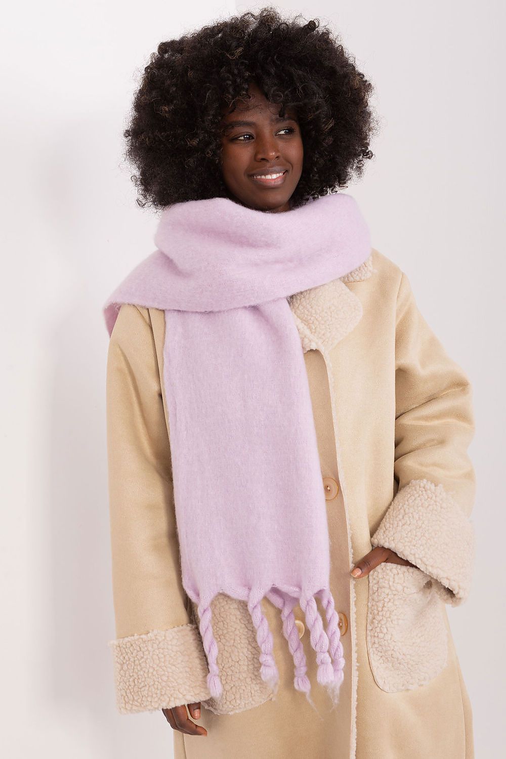  Shawl model 190579 AT 