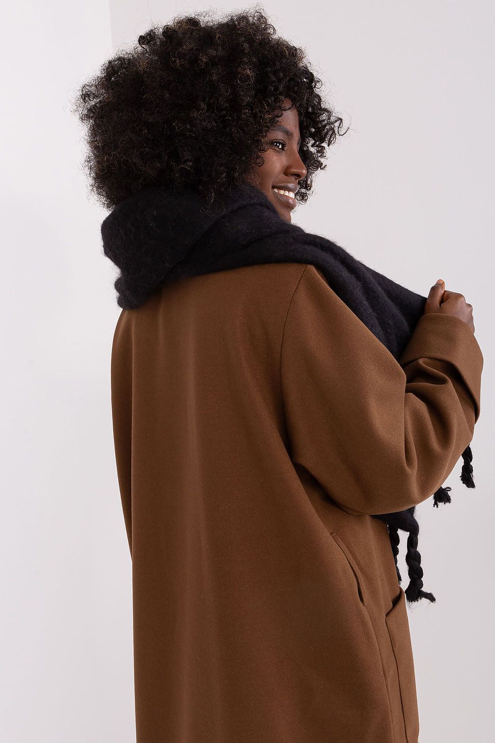  Shawl model 190585 AT 