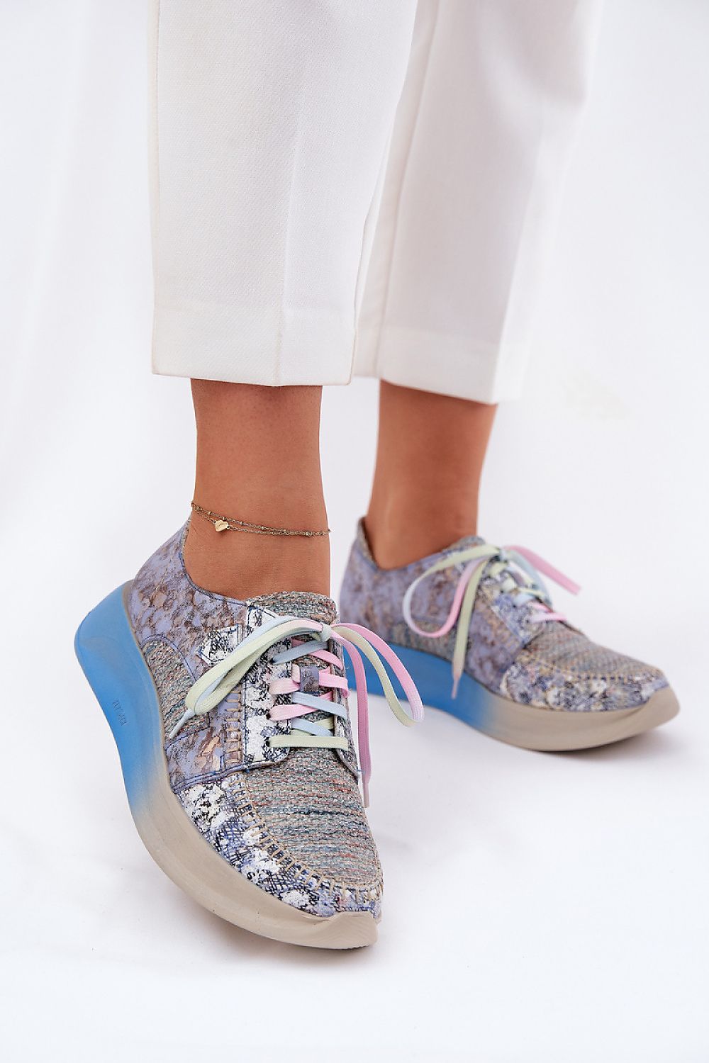  Half shoes model 212569 Step in style 