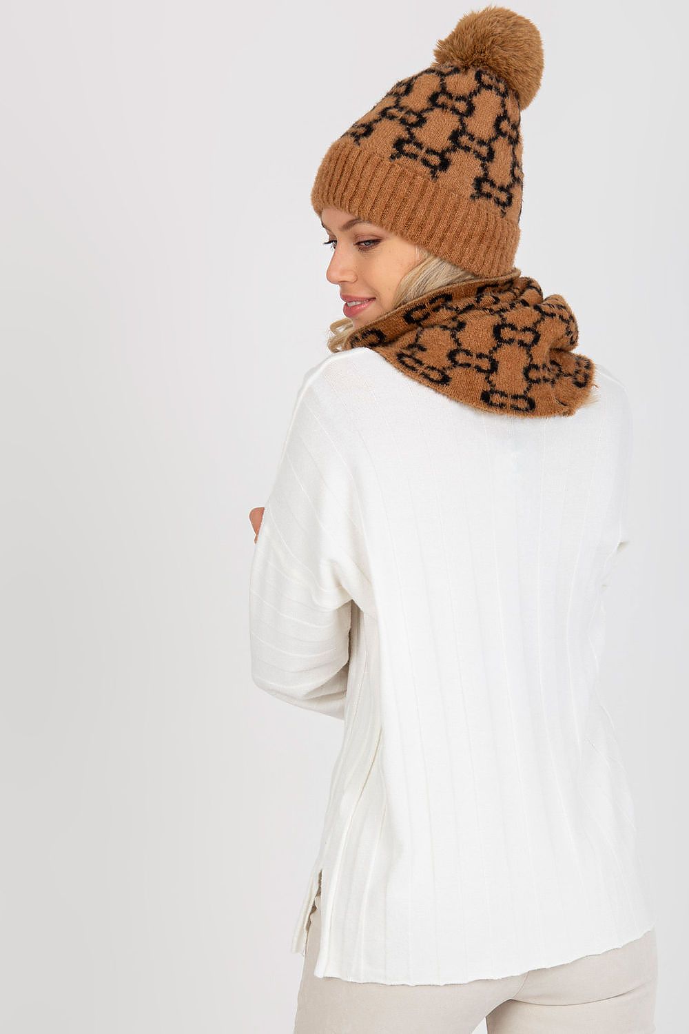  Infinity Scarf model 185919 AT 